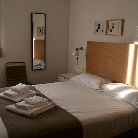 Tres Puentes Anguiano Apartamentos Y Hostal Luaran gambar