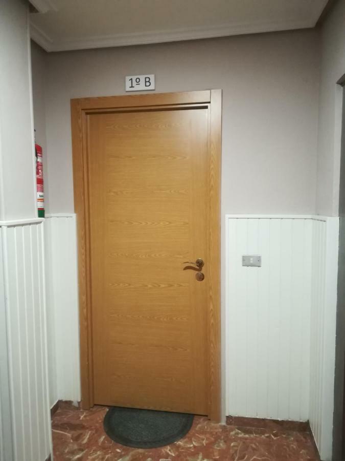 Tres Puentes Anguiano Apartamentos Y Hostal Luaran gambar
