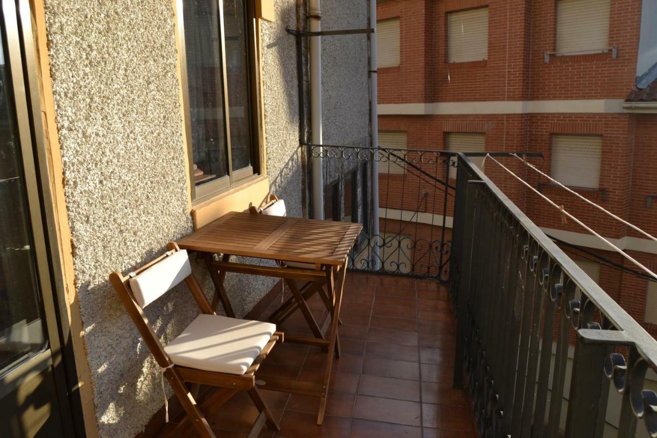 Tres Puentes Anguiano Apartamentos Y Hostal Luaran gambar
